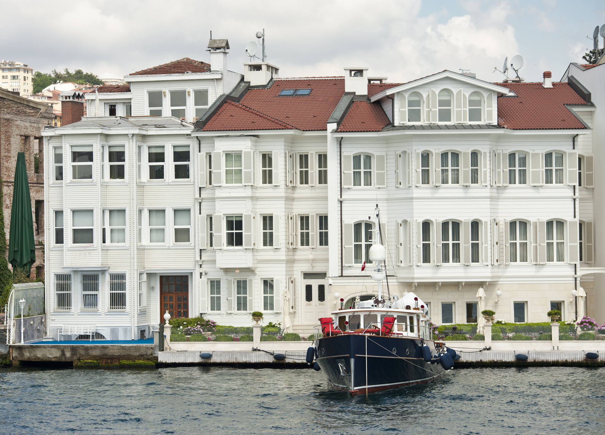 Luxury water front villa with boat
